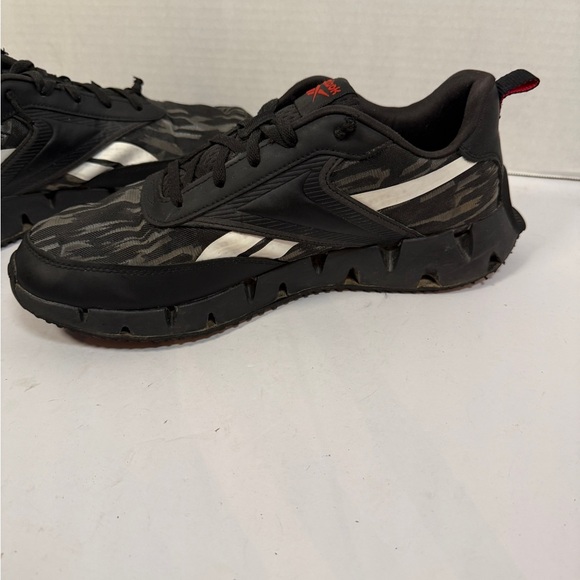 Reebok Other - Reebok Men's Zig Dynamica Black/Red/White Camo, Running Shoes SIZE 12